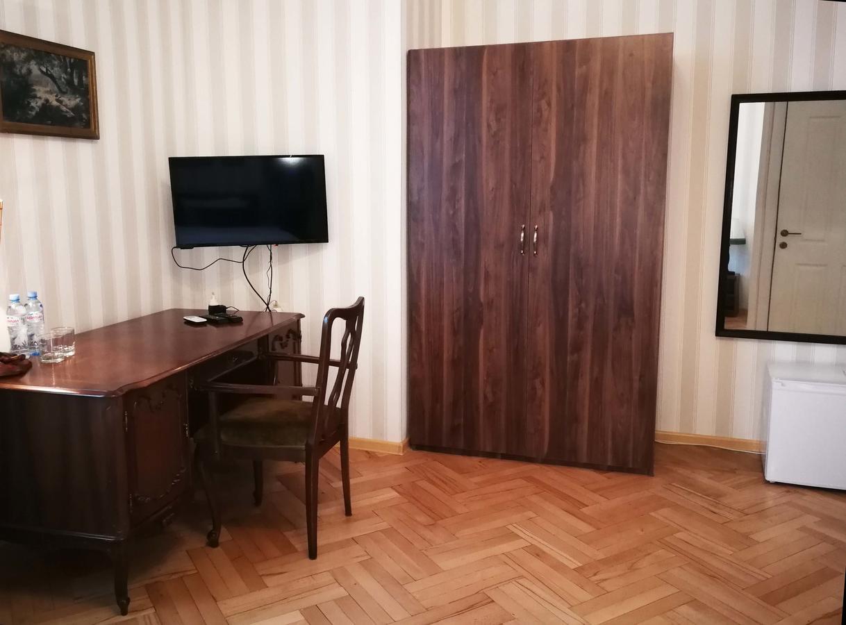 Simon'S Apartment Tbilisi ภายนอก รูปภาพ