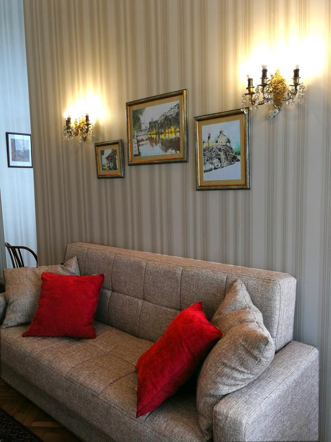 Simon'S Apartment Tbilisi ภายนอก รูปภาพ